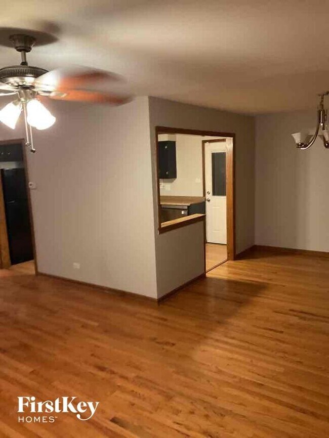 Building Photo - 5756 Lancaster Dr