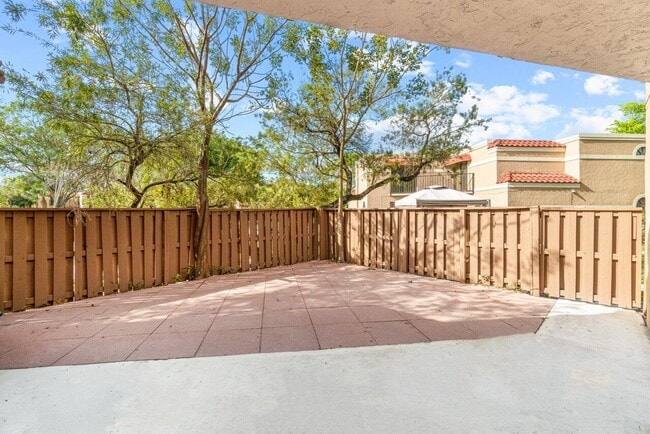 Building Photo - 8080 Severn Dr