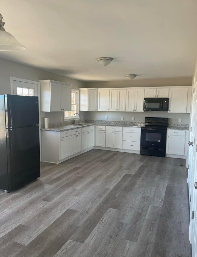 4352 Semora Rd, Roxboro, NC 27574 House Rental in Roxboro, NC