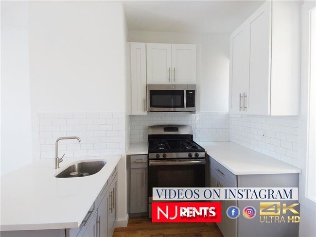 Building Photo - 168 Clinton Ave