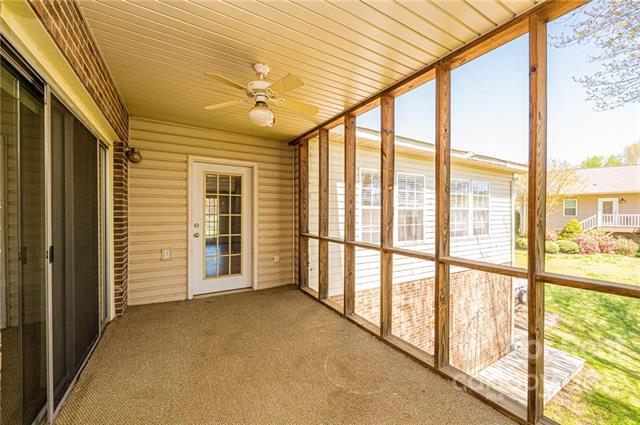 Foto del edificio - 5023 Addison Ln