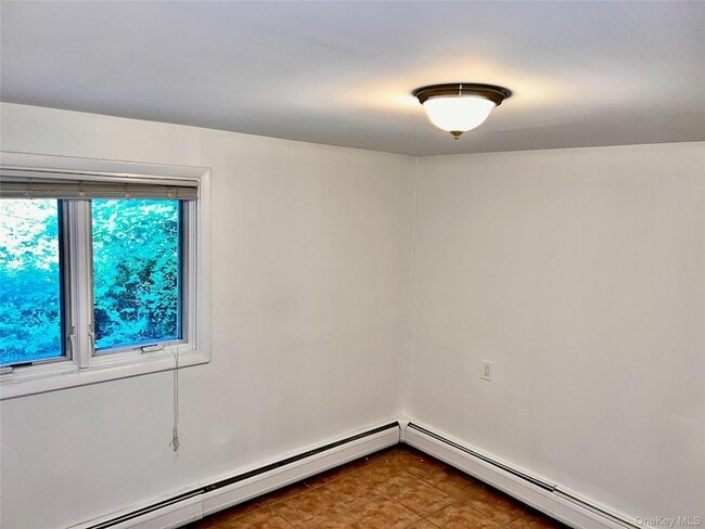 Building Photo - 31 Terrace Dr