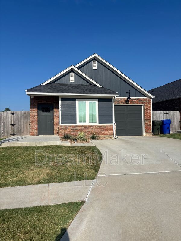 Photo - 1026 Riva Pkwy House