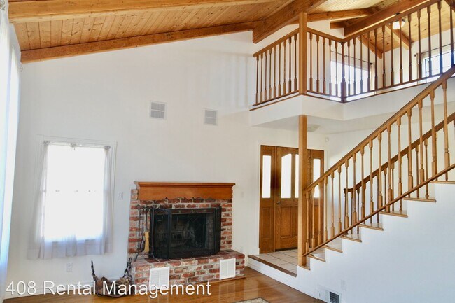 Building Photo - 4 br, 3.5 bath House - 1830 McBain Avenue