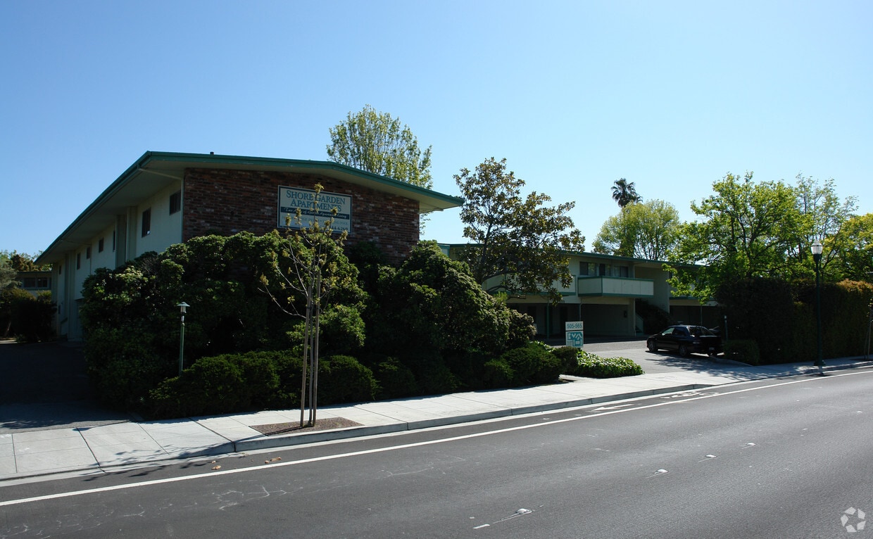 Shore Garden Apartaments - Shore Garden Apartments