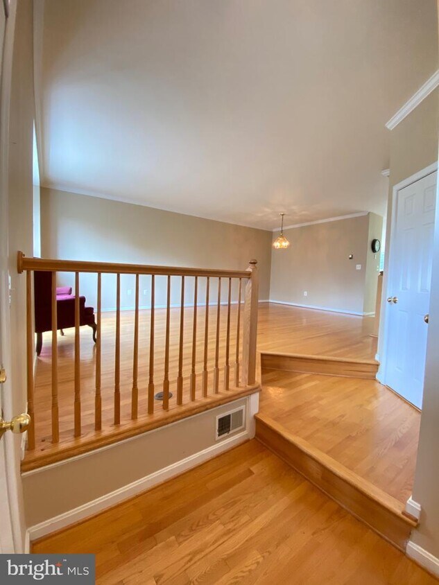 7677 Lavenham Landing, Alexandria, VA 22315 Townhome Rentals in
