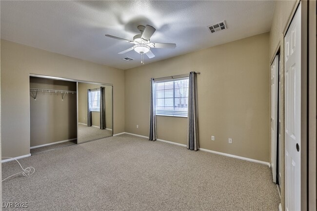 Building Photo - 10737 Hunter Mountain Ave