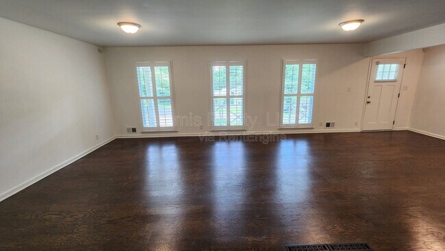 Building Photo - 3775 Tree Bark Trail