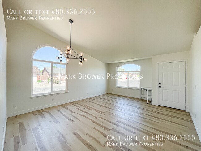 Building Photo - 2029 E Nunneley Ct