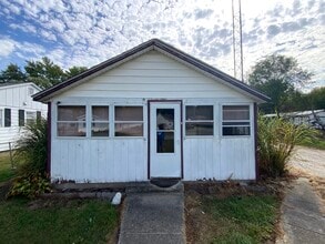 Building Photo - 117 Vance Ln