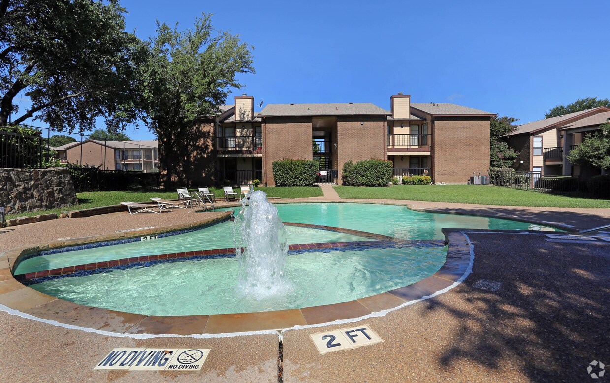 Steeplechase Apartments Fort Worth, TX