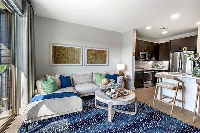 Foto del edificio - 6400 Washington Ave