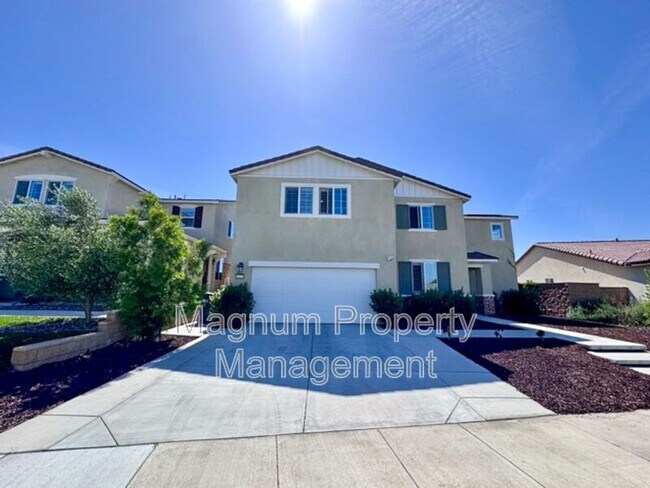 Building Photo - 36224 Owens Dr