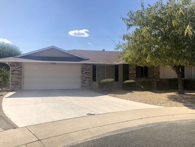 Foto del edificio - 17626 N Foothills Dr