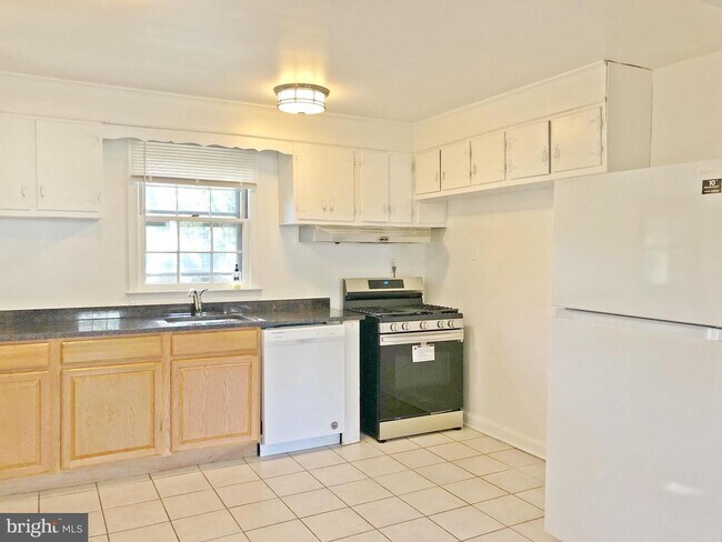 Building Photo - 1113 Agnew Dr