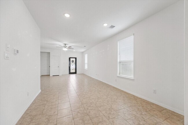 Building Photo - 23035 True Fortune Dr