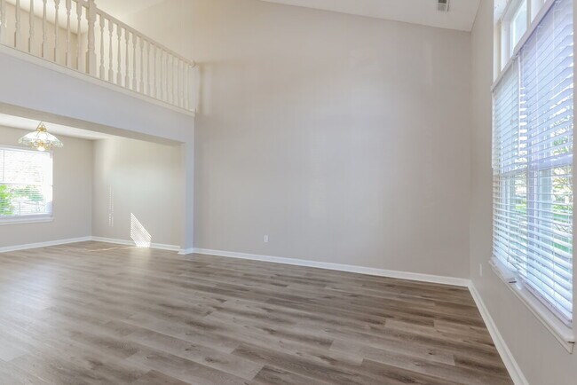Building Photo - 4947 Kilda Dr