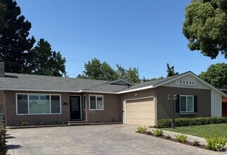 Building Photo - 892 Kingfisher Dr