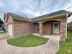 Building Photo - 18421 Sunrise Oaks Ct