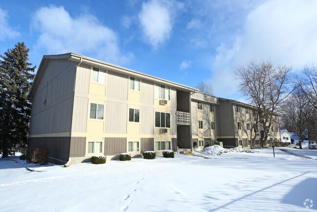 Sycamore Green Apartments - Sycamore Apartments