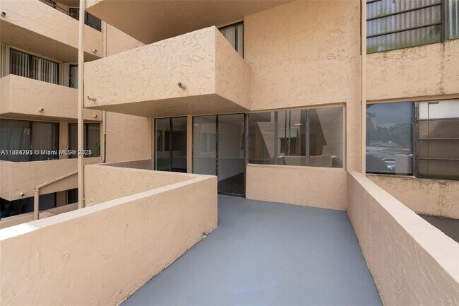 Foto del edificio - 10400 SW 108th Ave