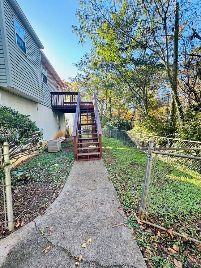 Building Photo - Split-Foyer Charm with Modern Upgrades in West Knox