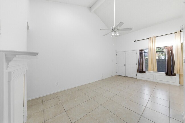 Building Photo - 12503 Newbrook Dr