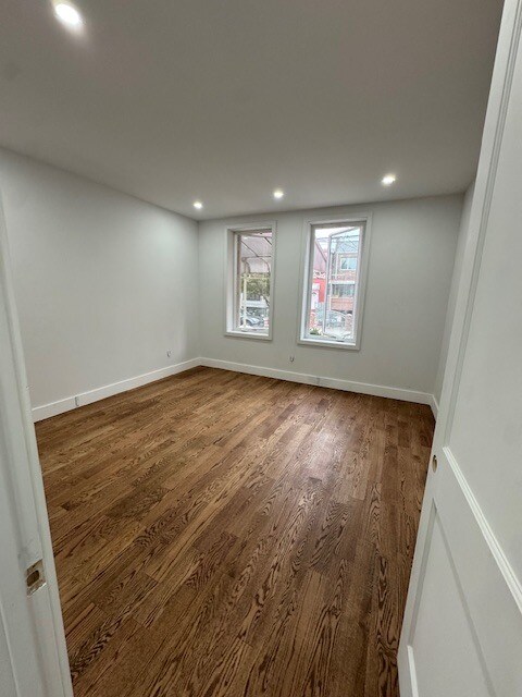 Foto del edificio - 275 E 55th St