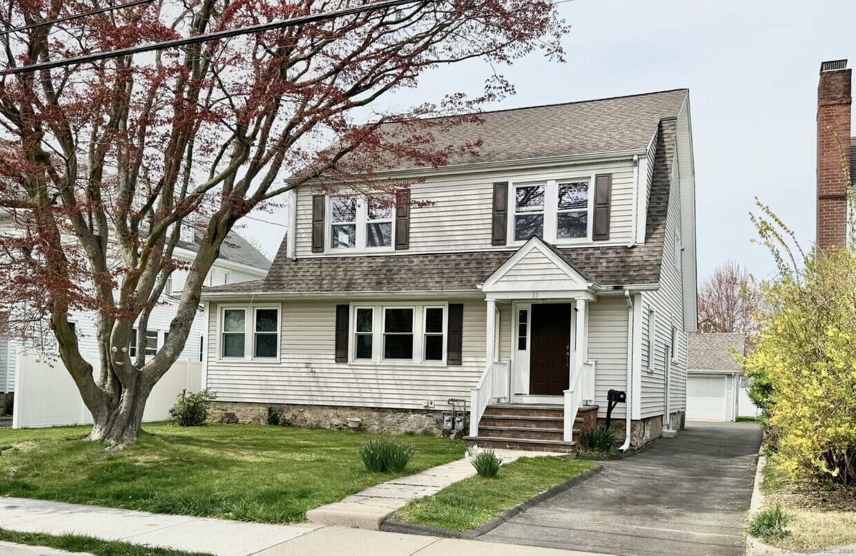 Primary Photo - 33 5th St
