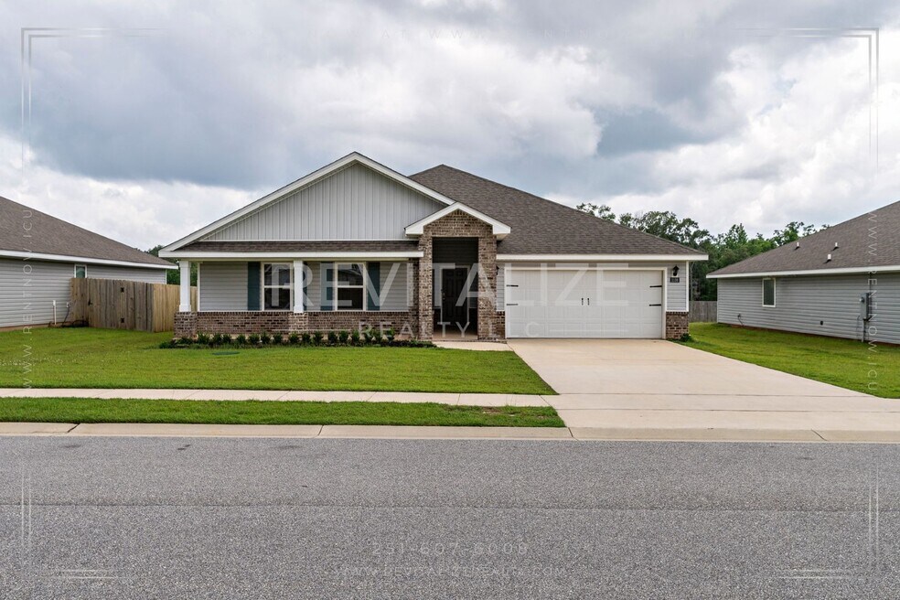 COMING SOON      Beautiful 4 Bedroom/2 Bathroom House in West Mobile with Community Pool!