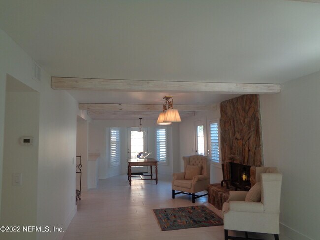 Foto del edificio - 122 6th St