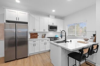 Building Photo - 6413 Richard St