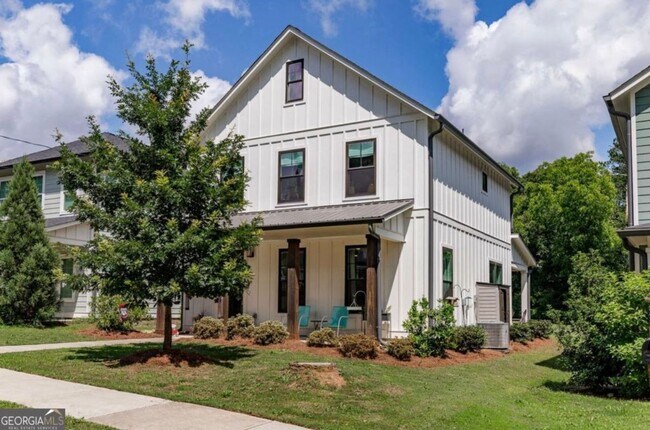 Photo - Modern Three Bedroom North Athens- Rent Promotion! House