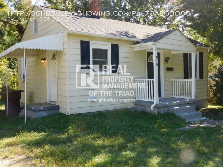 Foto principal - Adorable 2 Bedroom / 1 Bath Home