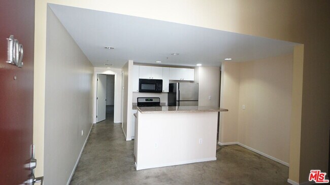 Foto del edificio - 922 W 23rd St