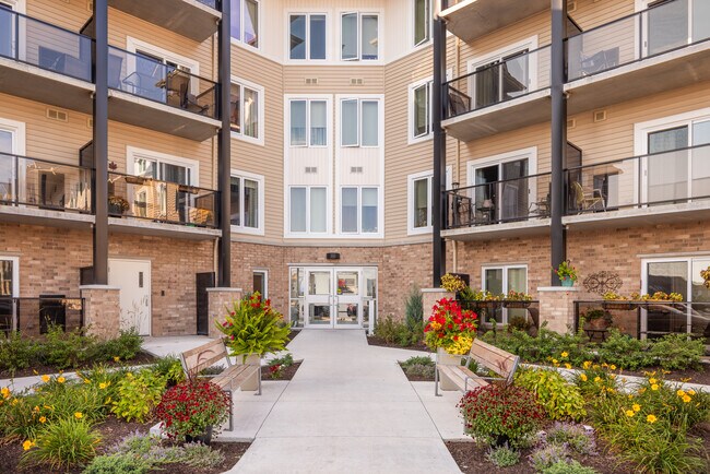 Photo du bâtiment - Pelham Junction Apartments