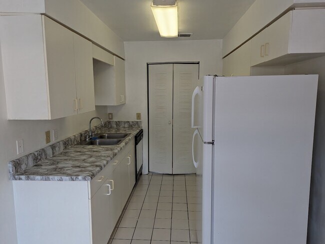 Foto del edificio - 3600 SW 23rd St