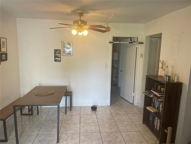 Foto del edificio - 4132 NW 88th Ave
