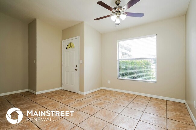 Foto del edificio - 15860 Willoughby Ln