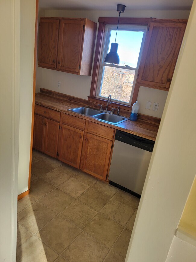 34 Norman St Unit 2, Clinton, MA 01510 Apartments in Clinton, MA