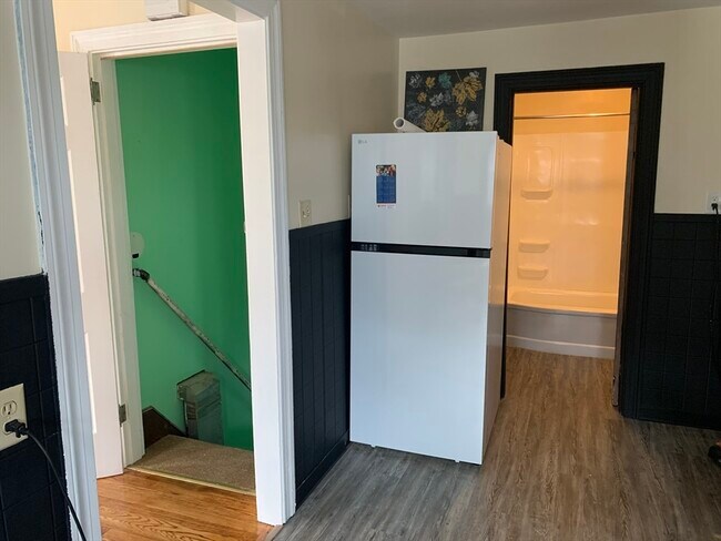 Foto del edificio - 108 Elmwood Ave