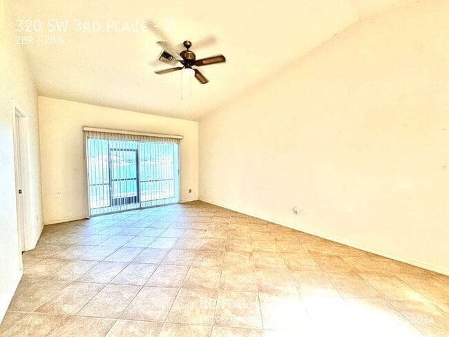 Foto del edificio - 320 SW 3rd Pl