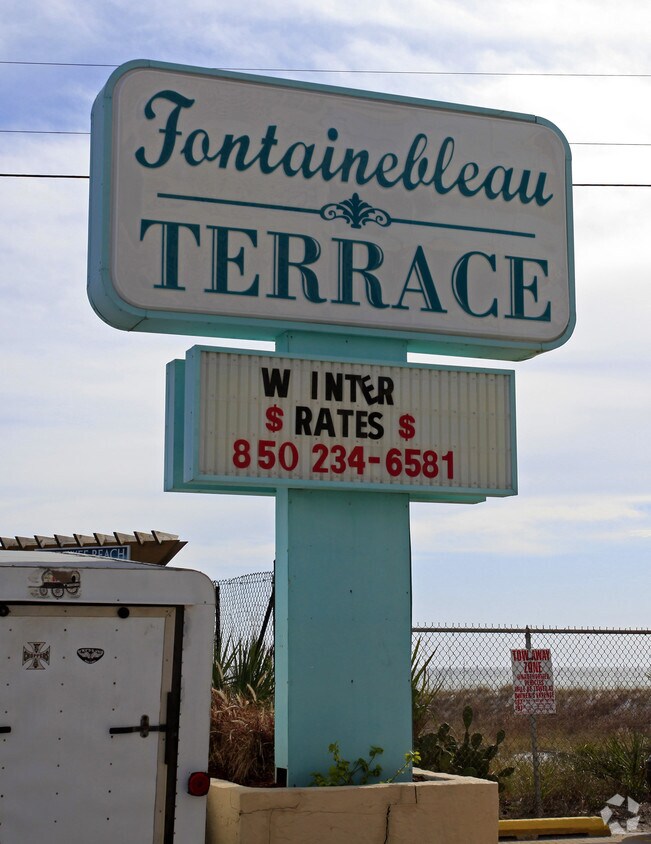 Building Photo - Foutainebleau Terrace