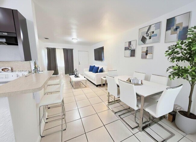 Foto del edificio - 3041 NW 52nd St