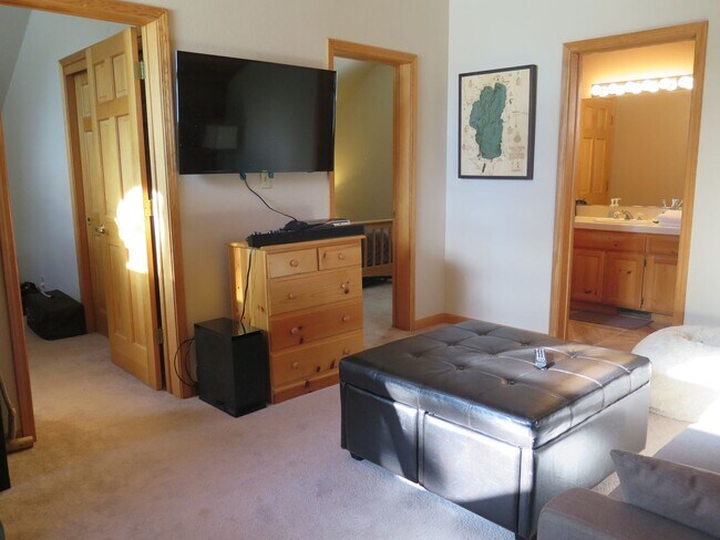 Foto del edificio - 6-Month Ski Lease in Tahoe Donner, Availab...