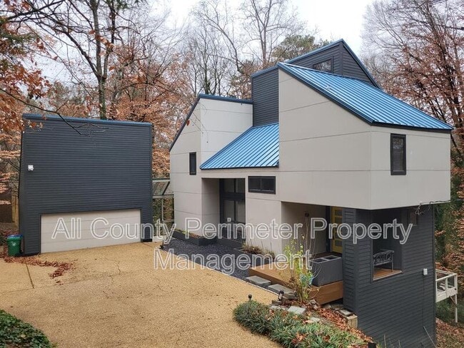 Photo - 2130 Starfire Dr NE House