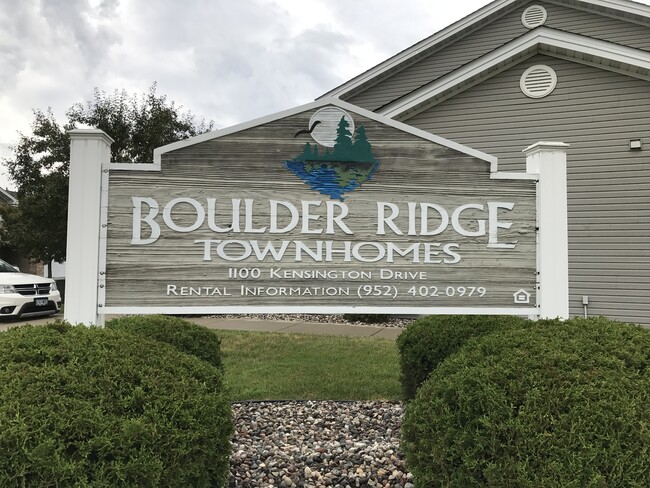 Foto del edificio - Boulder Ridge Townhomes