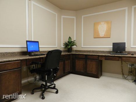 Foto del edificio - 8500 Crowley Rd