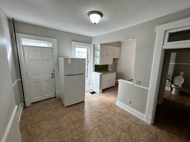 Foto del edificio - 255 W Hubbard Ave