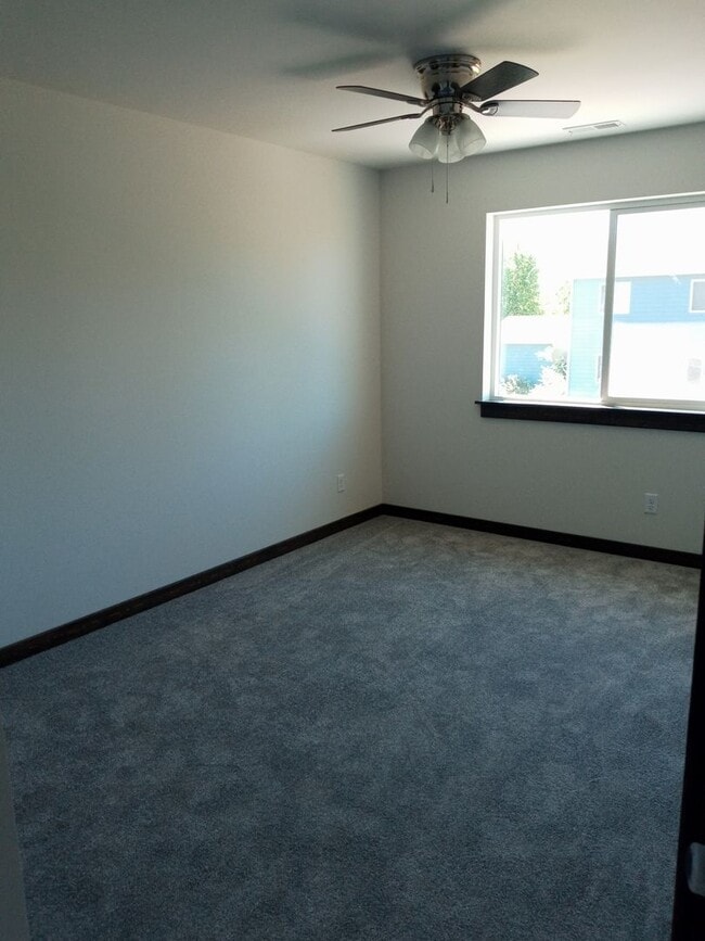 Building Photo - 1516 Butler Creek Ave